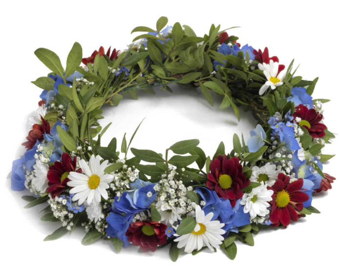 How to make your own Swedish Midsummer wreath in 5 steps (photo: Euroflorist.se)